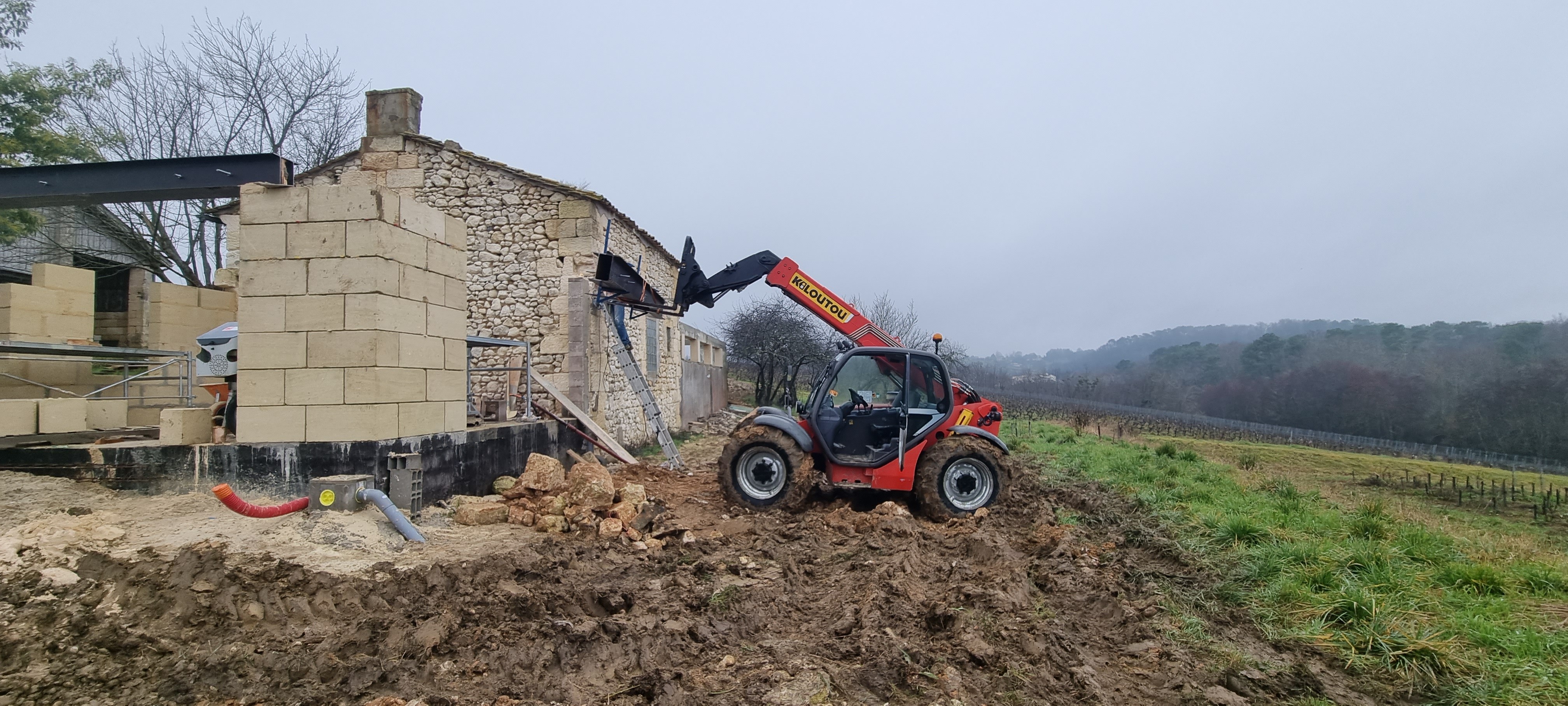 Extension en pierre de taille + pose IPE300