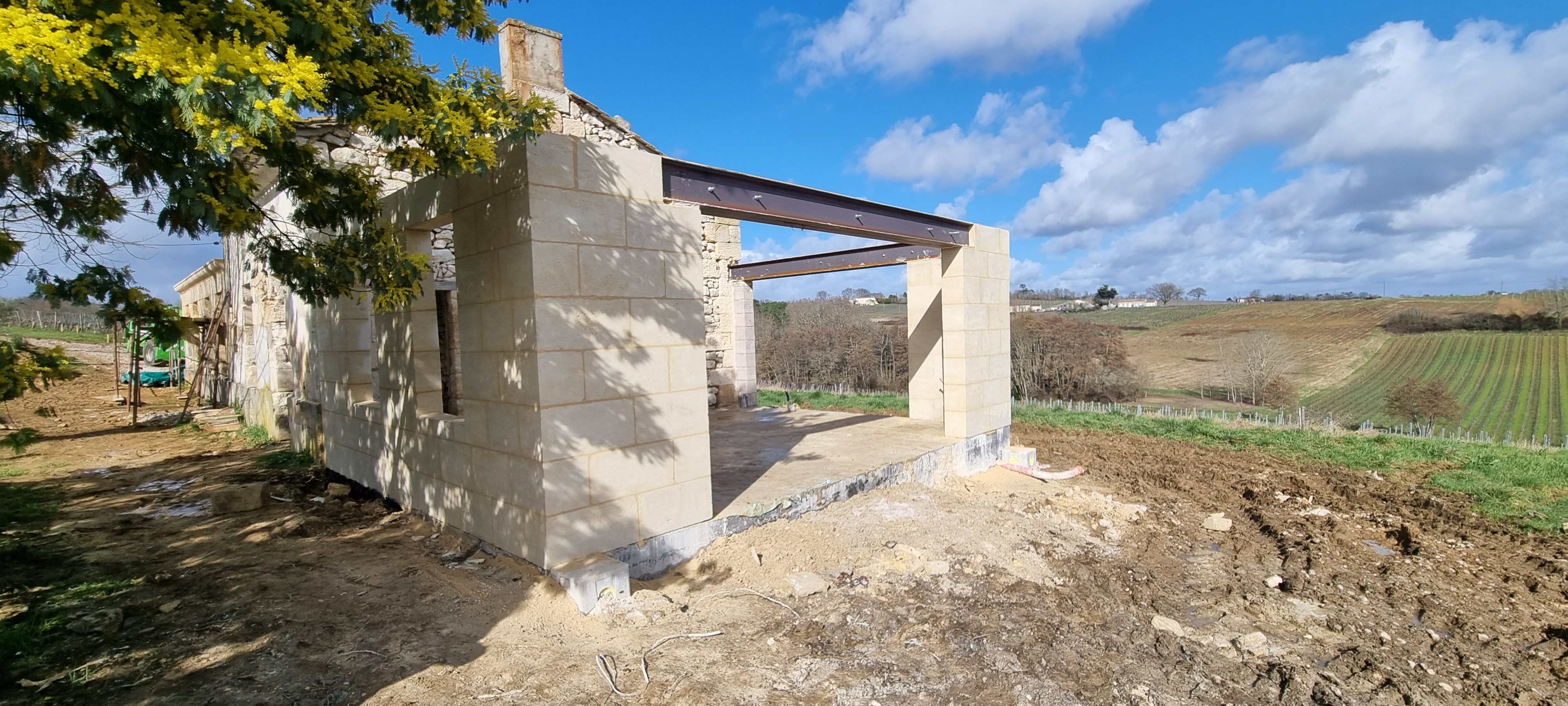Extension en pierre de taille + pose IPE300