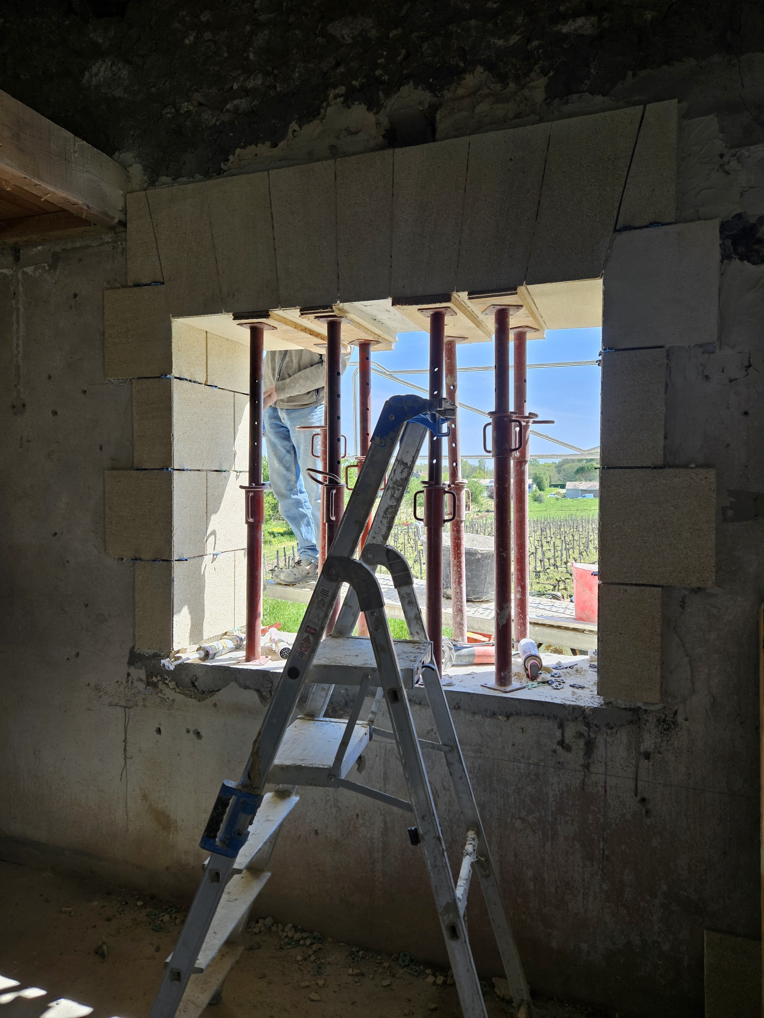 Ouverture mur en moellon placage pierre