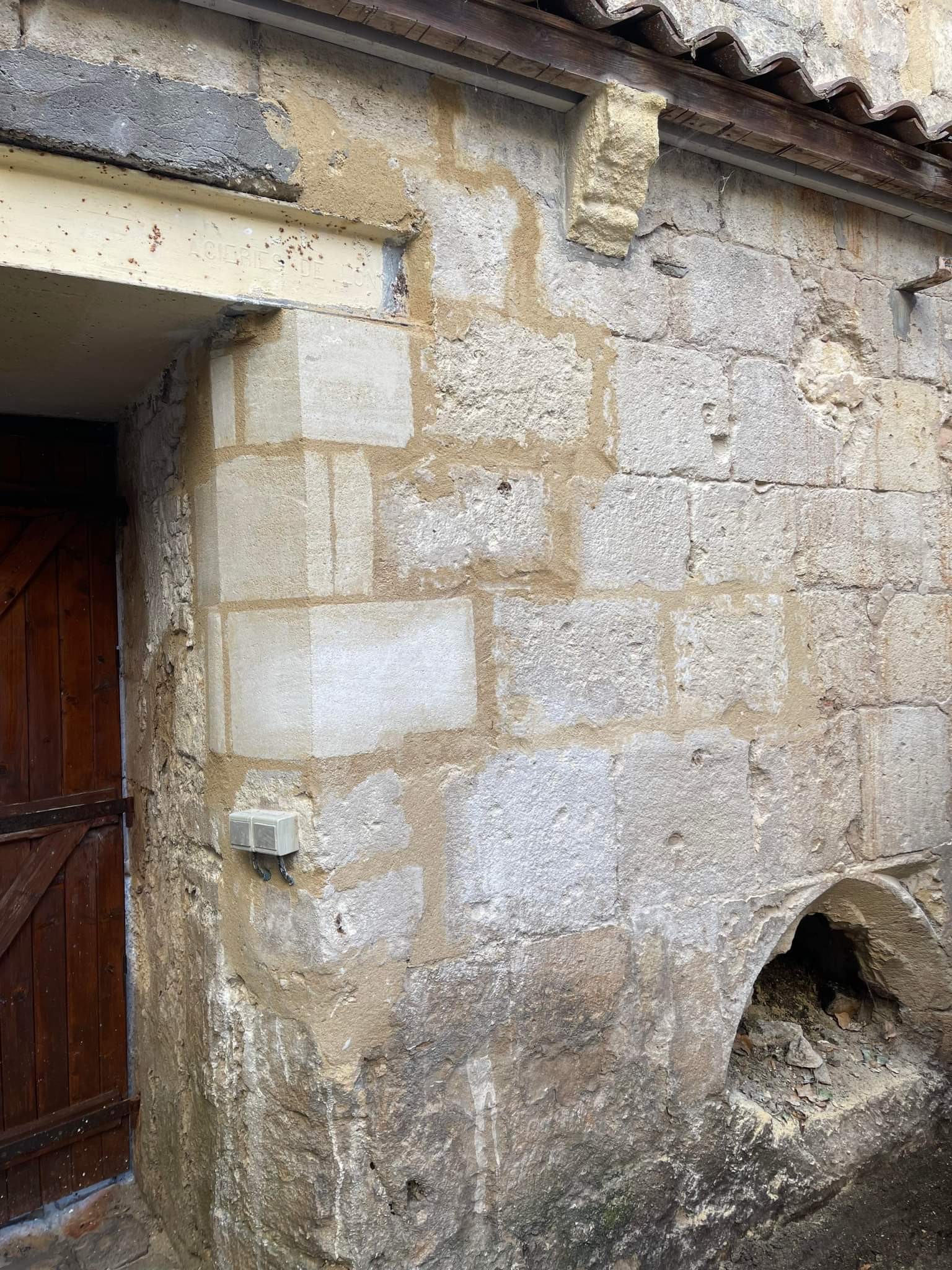 Restauration du jambage taille de pierre